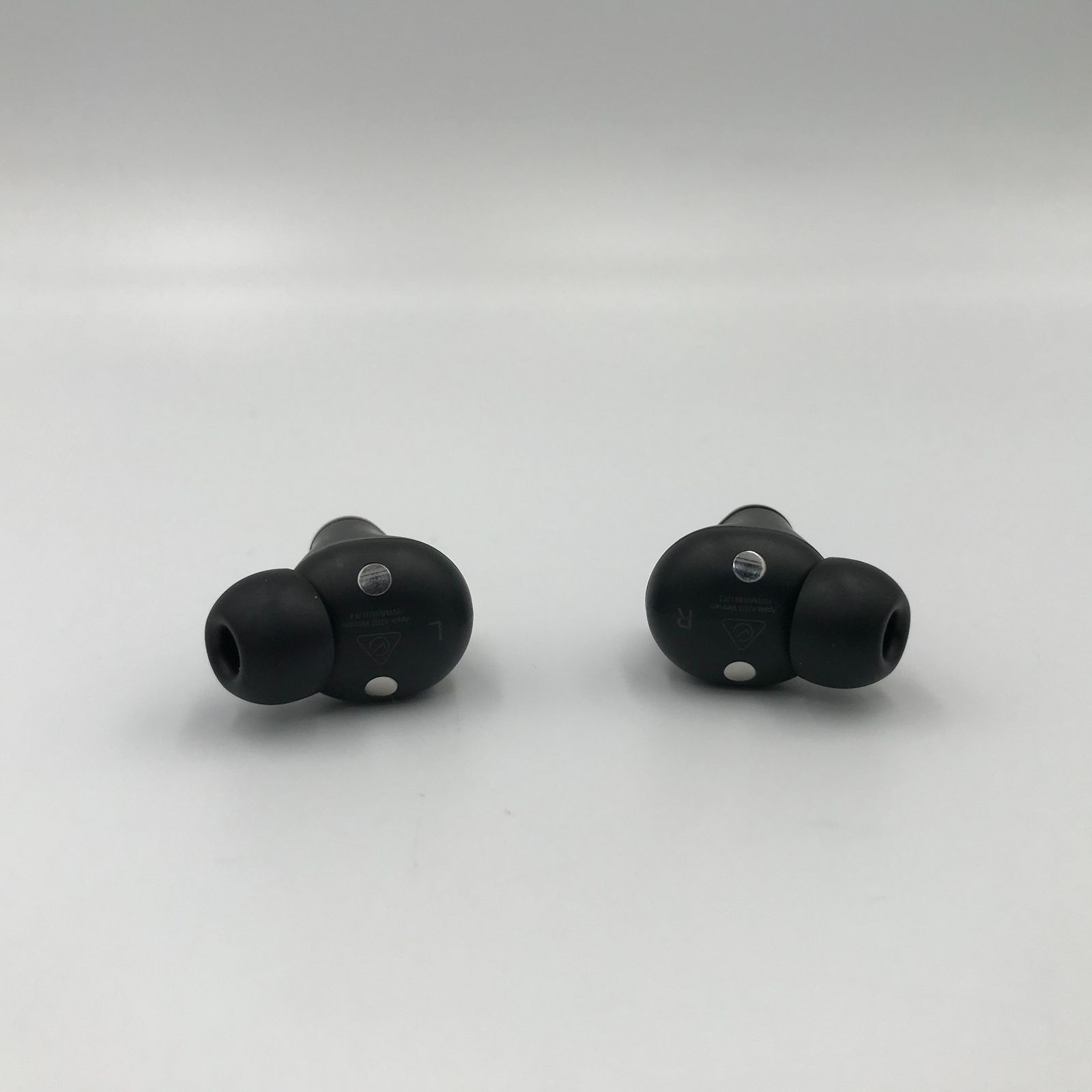 □Beats Studio Buds ブラック 完全ワイヤレスイヤホン 充電ケー □Beats Studio Buds ブラック 完全ワイヤレスイヤホン 充電ケー