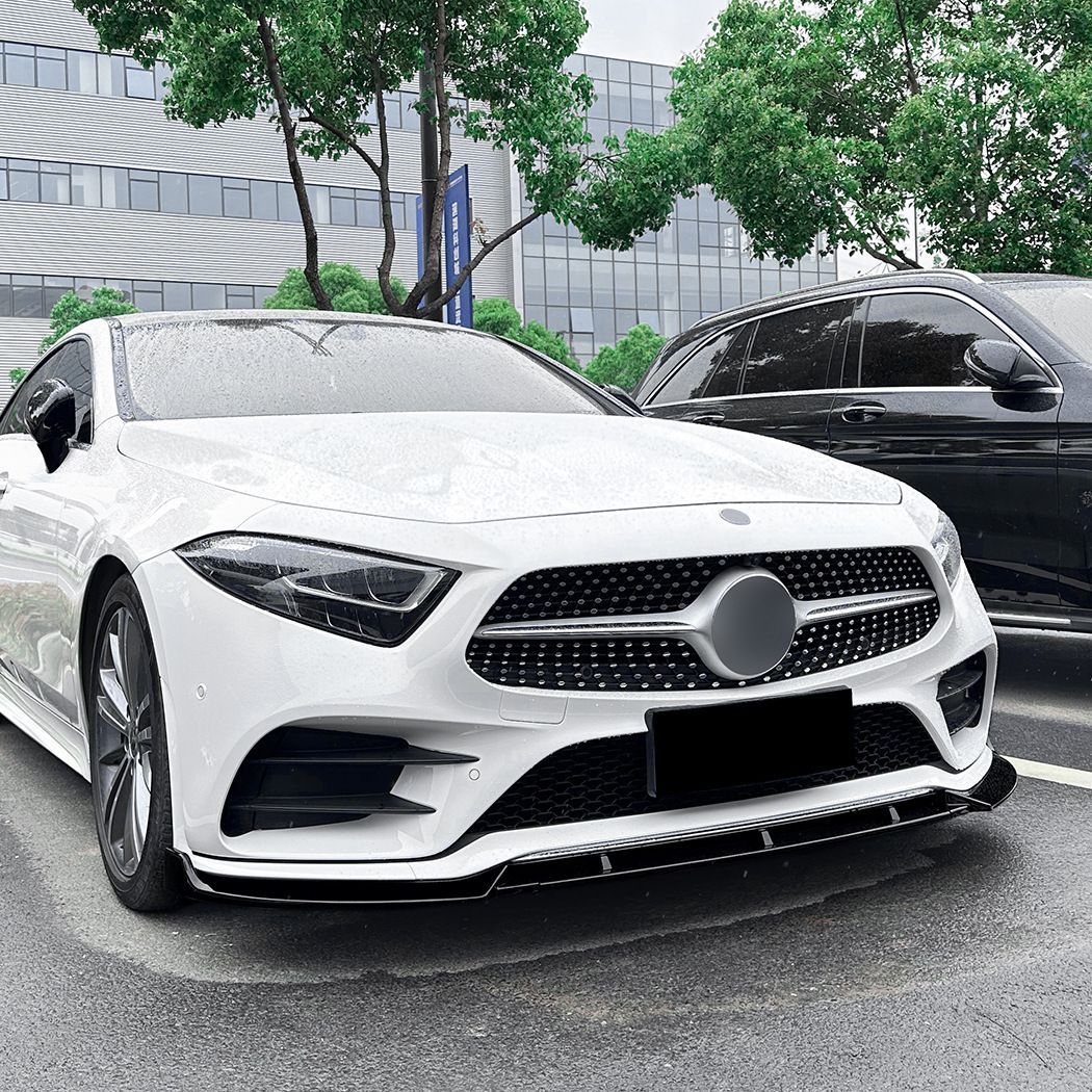 メルセデス・ベンツ CLSクラス CLS-Class C257 前期 2018-2021 AMGフロントバンパー対応 フロントリップスポイラー 前唇 フロントアンダーガーニッシュ ピアノブラック カーボン調 前まわりを引き締めるスポーティデザイン 外装パーツ メルセデス・ベンツ CLSクラス CLS-Class C257 前期 2018-2021 AMGフロントバンパー対応 フロントリップスポイラー 前唇 フロントアンダーガーニッシュ ピアノブラック カーボン調 前まわりを引き締めるスポーティデザイン 外装パーツ