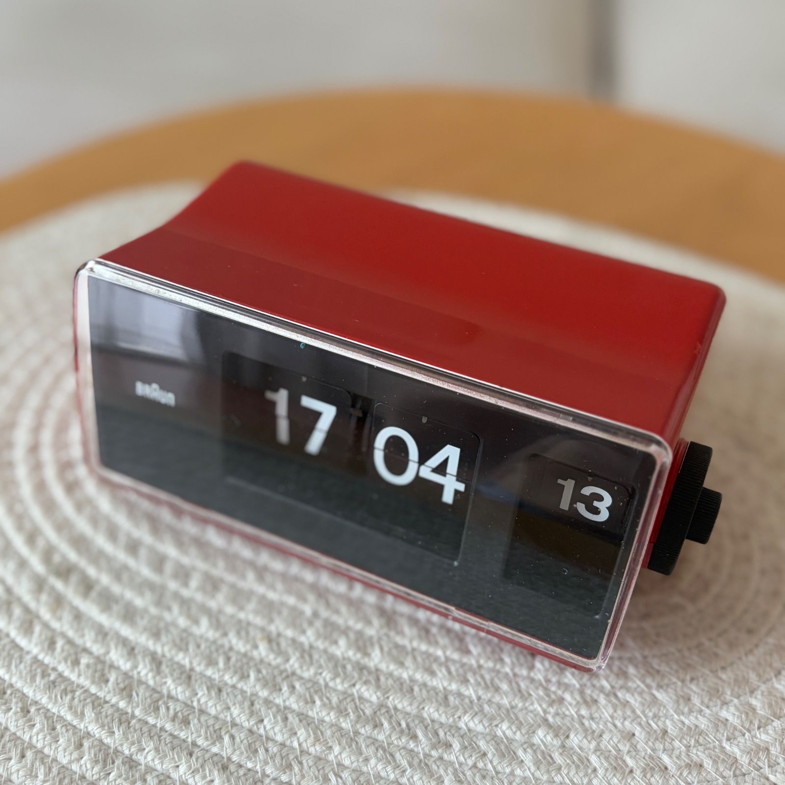 【現品限り】 BRAUN Phase 2 Type 4925 置き時計 クロック レッド デイト表示 1972年（Design: Dietrich Lubs） デジタル / ビンテージ 時計 ドイツ