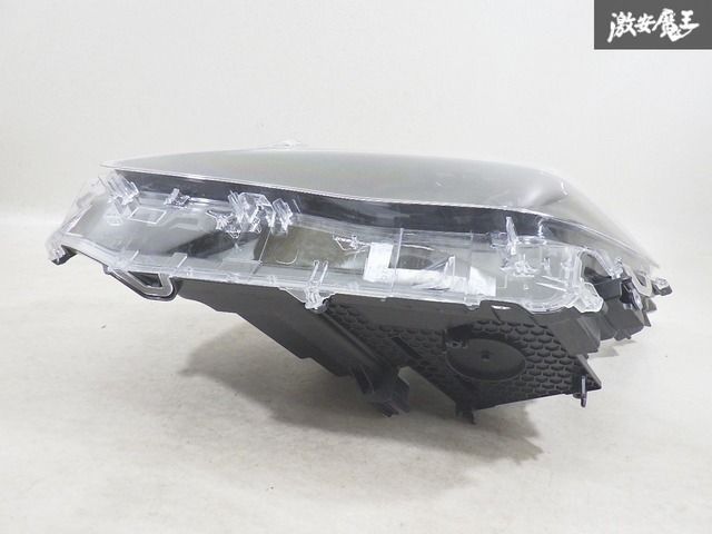 トヨタ 純正 MXPJ10 MXPB10 ヤリスクロス LED ヘッドライト ヘッドランプ レンズ 左 左側 助手席側 KOITO 52-325 即納 棚14-2