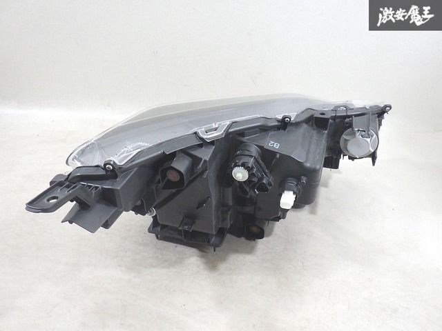 トヨタ 純正 MXPJ10 MXPB10 ヤリスクロス LED ヘッドライト ヘッドランプ レンズ 左 左側 助手席側 KOITO 52-325 即納 棚14-2