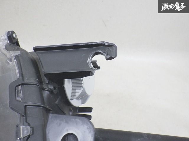 トヨタ 純正 MXPJ10 MXPB10 ヤリスクロス LED ヘッドライト ヘッドランプ レンズ 左 左側 助手席側 KOITO 52-325 即納 棚14-2