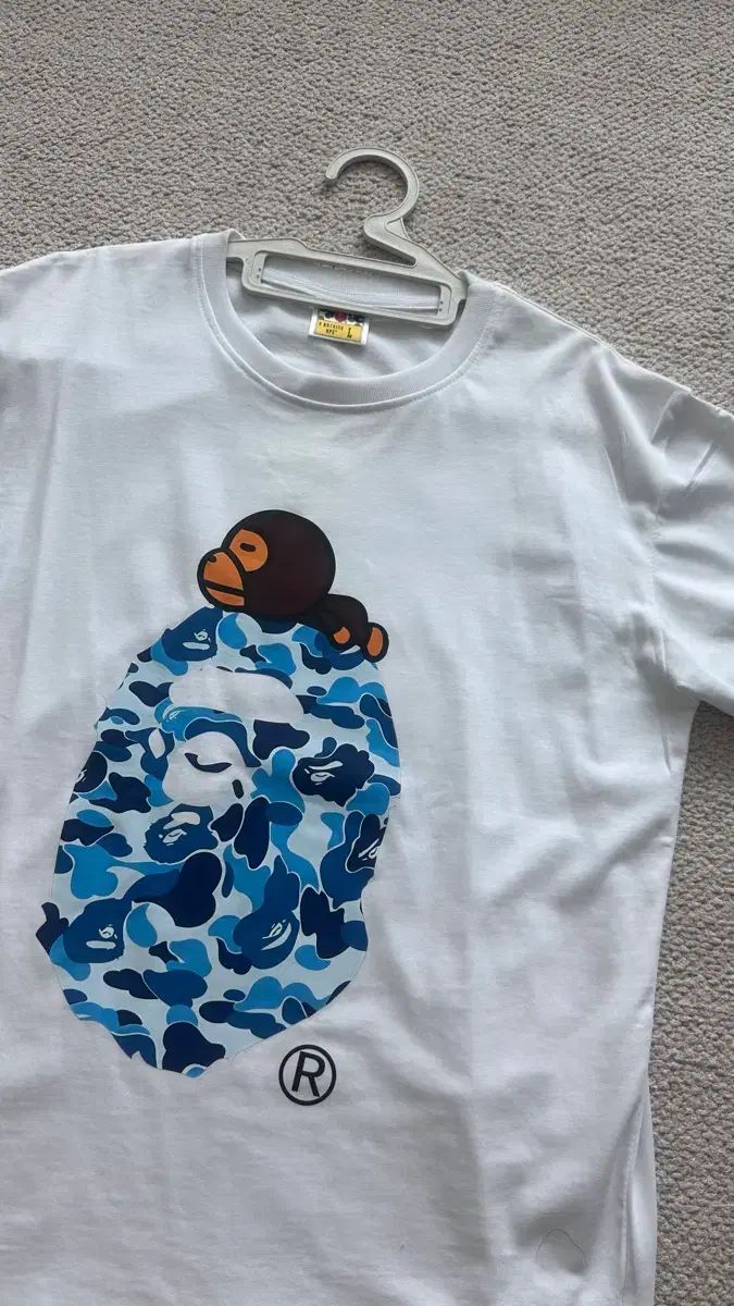 A BATHING APE アベイシングエイプ 半袖Tシャツ 出品