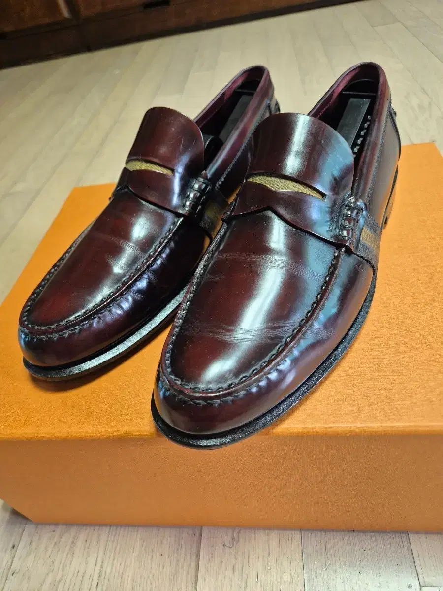 Louis Vuitton ワイン色 ペニー ローファー 7.5
