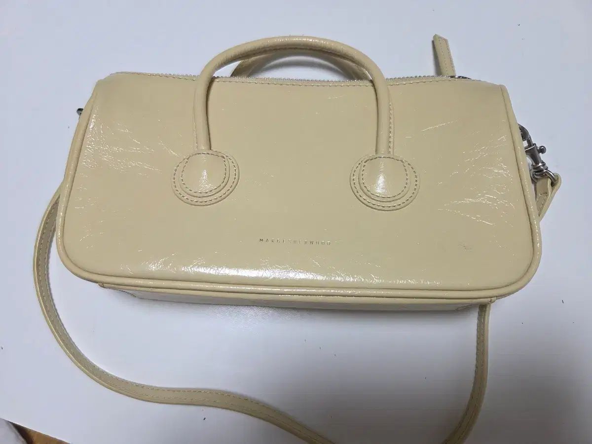 MARGESHERWOOD ジッパー バッグ スモール バター色