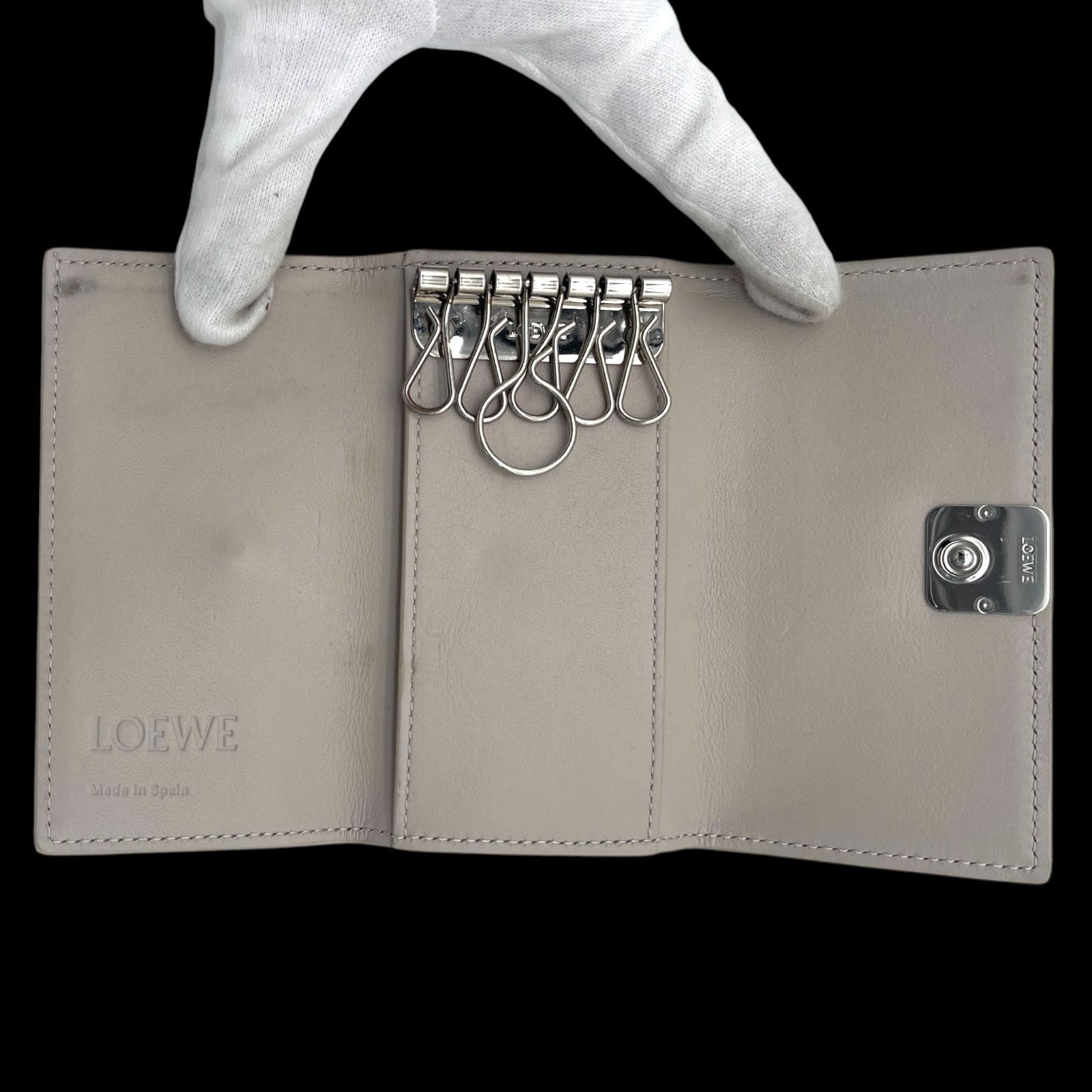 LOEWE ロエベ キーケース 6連 ロゴ 刻印 アナグラム トライフォールド 
