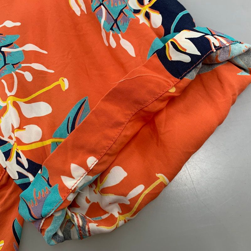 【中古品】 SUN SURF サンサーフ SS38026 KAHILI GINGER カヒリ ジンジャー トップス 半袖 【145-260606-cs-11-izu】