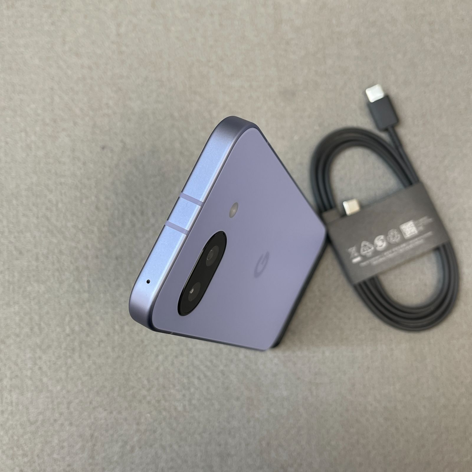 バッテリー100％ Google Pixel 9a 128GB Iris 国内版SIMフリー送料無料 
