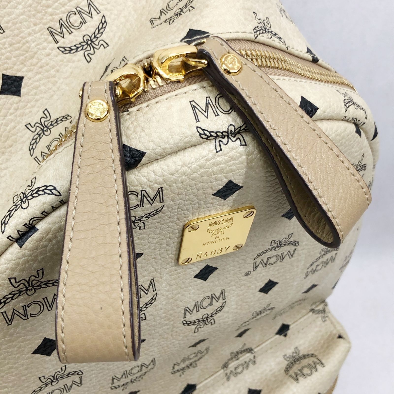 MCM エムシーエム ロゴプリント リュック バッグパック ベージュ 