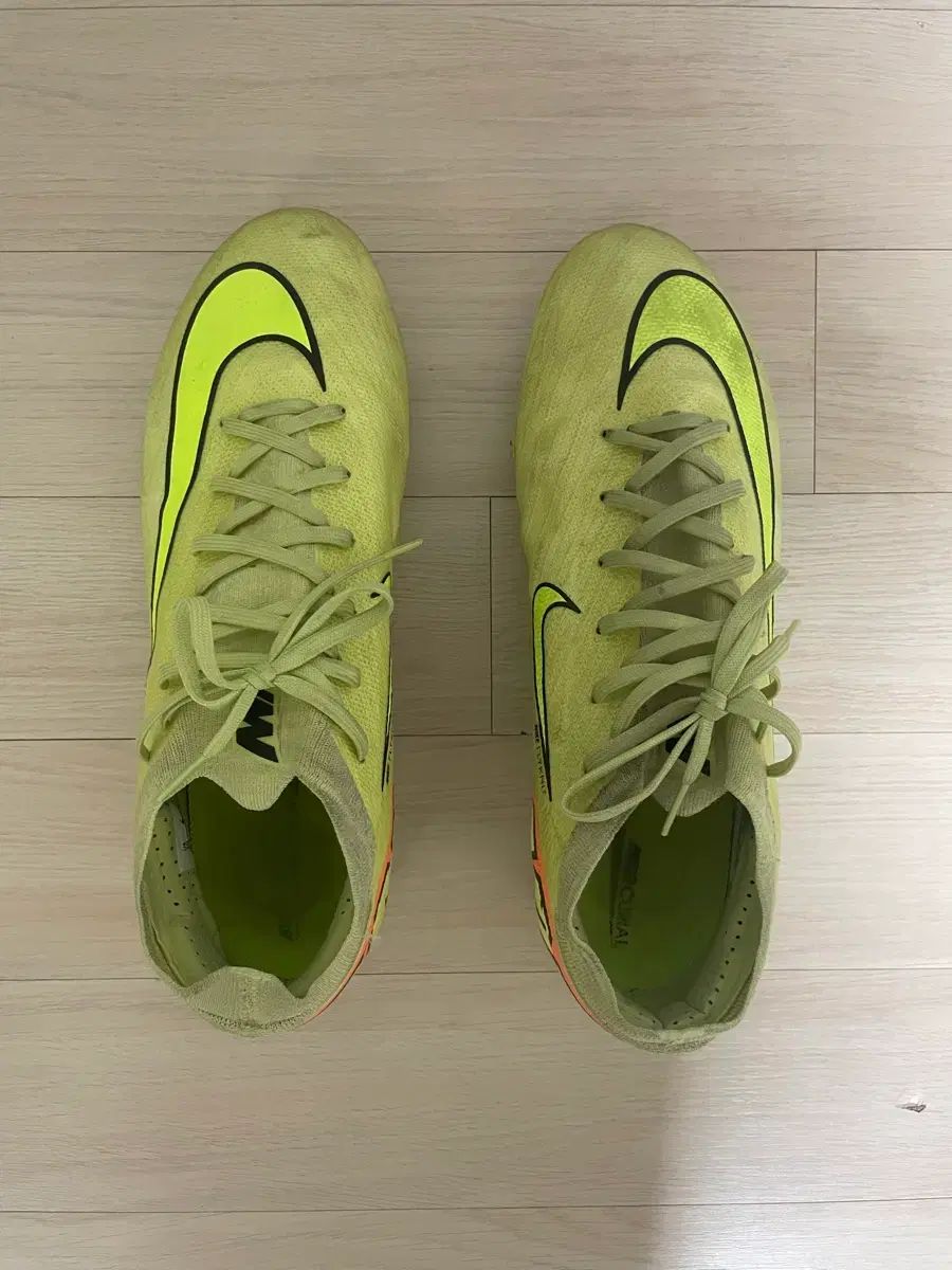 ナイキ マーキュリアル サッカーシューズ 285 7,285円