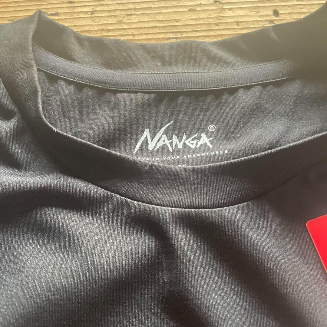 新品 26年夏　NANGA ナンガ　エアフレックスラッシュガード　黒　水陸両用　吸水速乾、耐塩素性、耐海水性　男女共用　メンズ　レディース　アウトドアファッション　お洒落　希少　レア　プレゼント　ゴープコア　キャンプ　海水浴　川遊び　バーベキュー