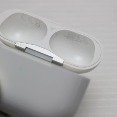 美品 AirPods Pro MagSafe対応 イヤホン Apple 即日発送 土日祝発送OK