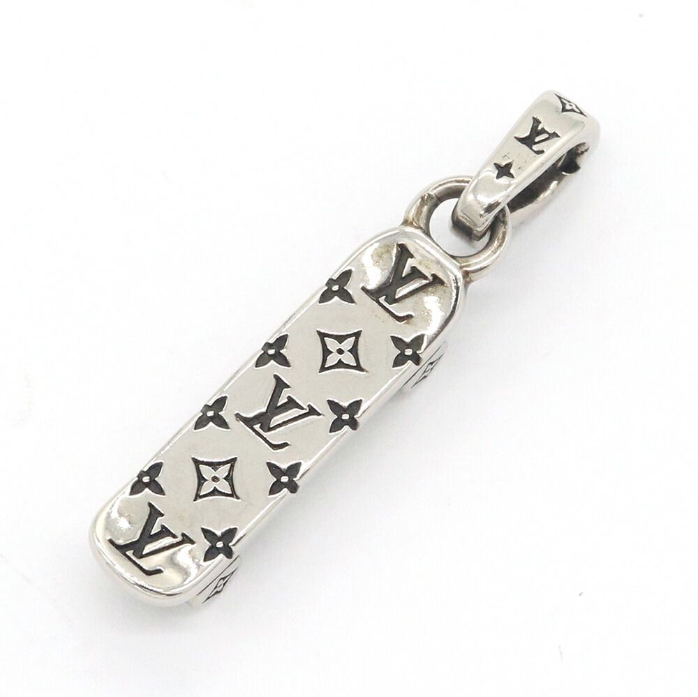 ルイヴィトン チャーム LV スケートボード シルバー