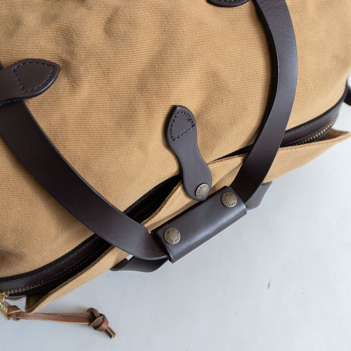 美品】FILSON【スモール ラギットツイル ダッフルバッグ 2WAY】タン