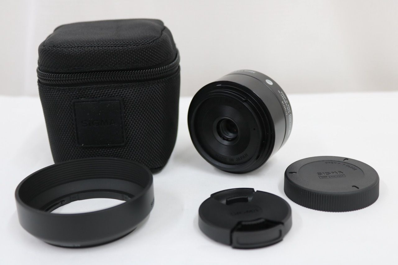【美品 返品保証】 シグマ Sigma 30mm F2.8 DN マイクロフォーサーズ マウント 付属品多数 レンズ e13401
