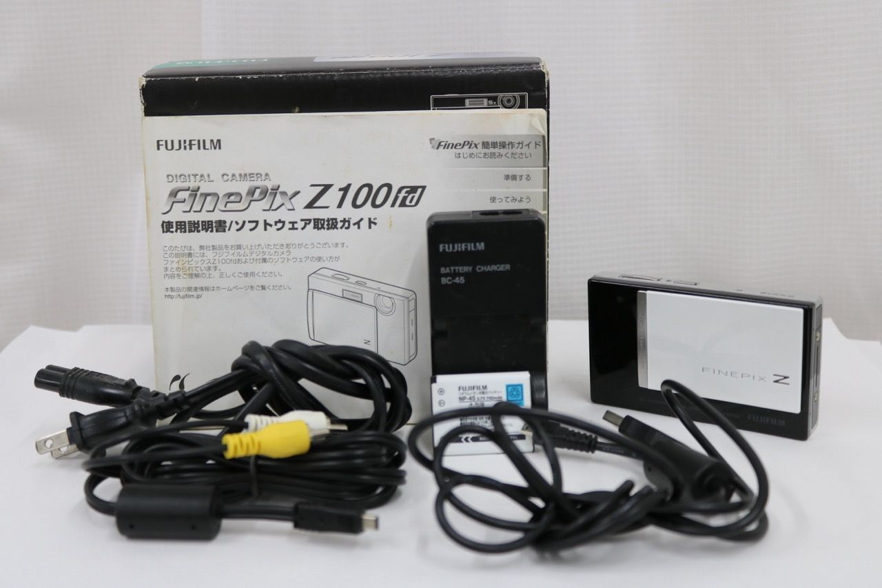 【返品保証】 【元箱付き】フジフィルム Fujifilm FINEPIX Z 100 5x ホワイト&ブラック e13430