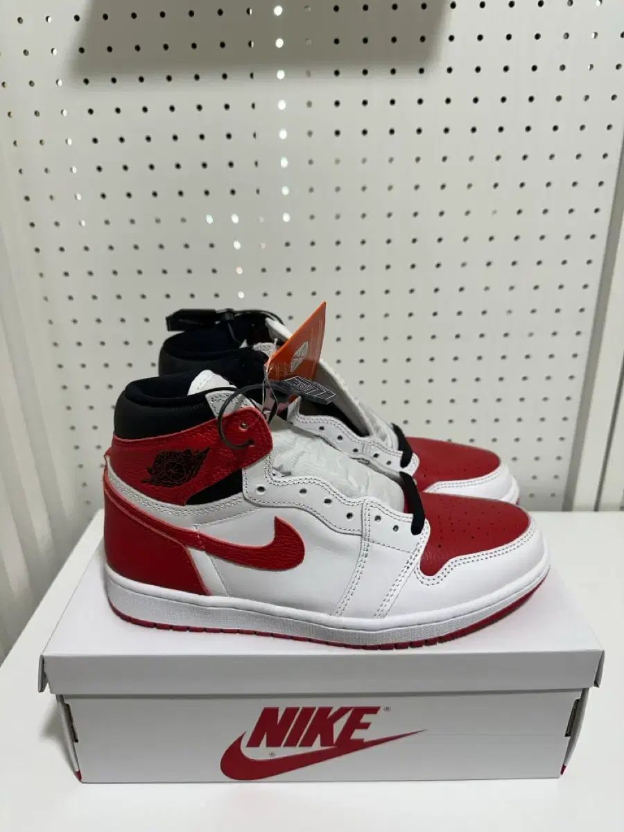 ナイキ エア ジョーダン1 ヘリテイジ レトロ ハイ OG 265 (新品)