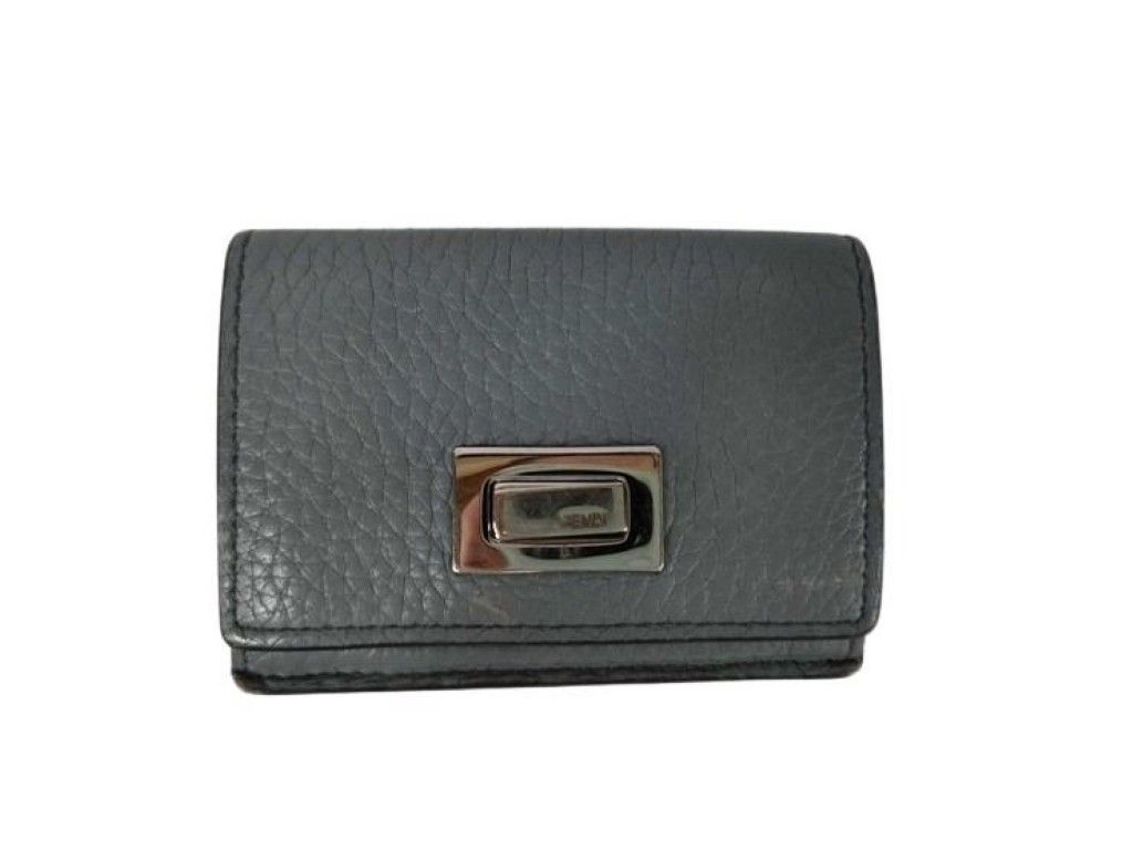 FENDI フェンディ 三つ折り財布 ピーカブー セレリア マイクロ トリフォールド ウォレット 8M0426 グレー系 レザー レディース ターンロック シルバー金具