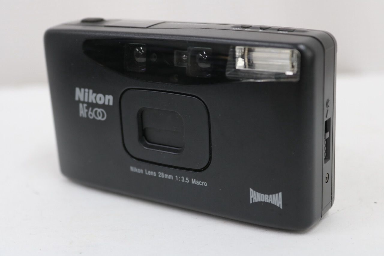 【返品保証】 ニコン Nikon AF 600 28mm F3.5 Macro コンパクトカメラ e13512