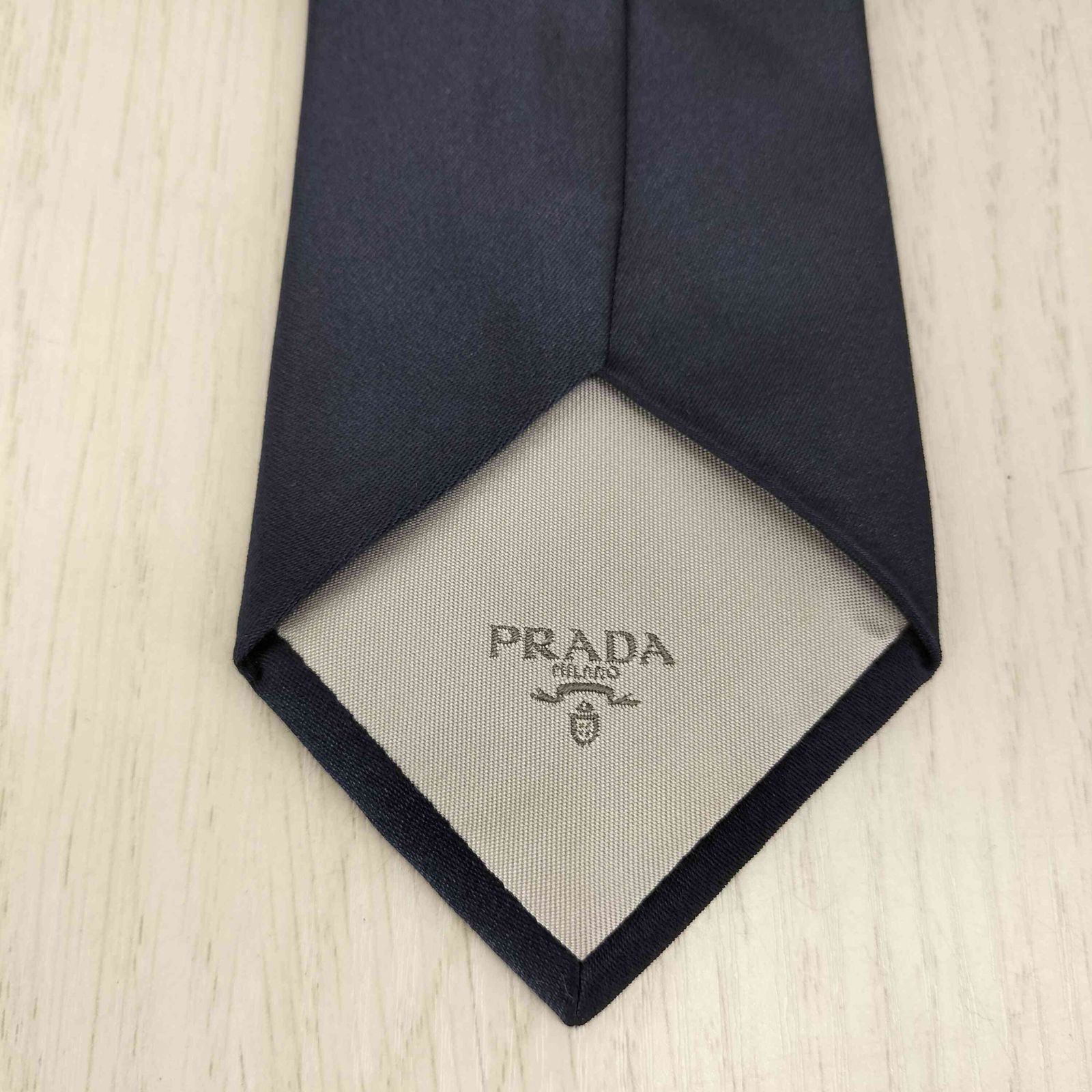 プラダ PRADA ロゴ刺繍 シルク100％ ネクタイ メンズ 表記無 - メルカリ