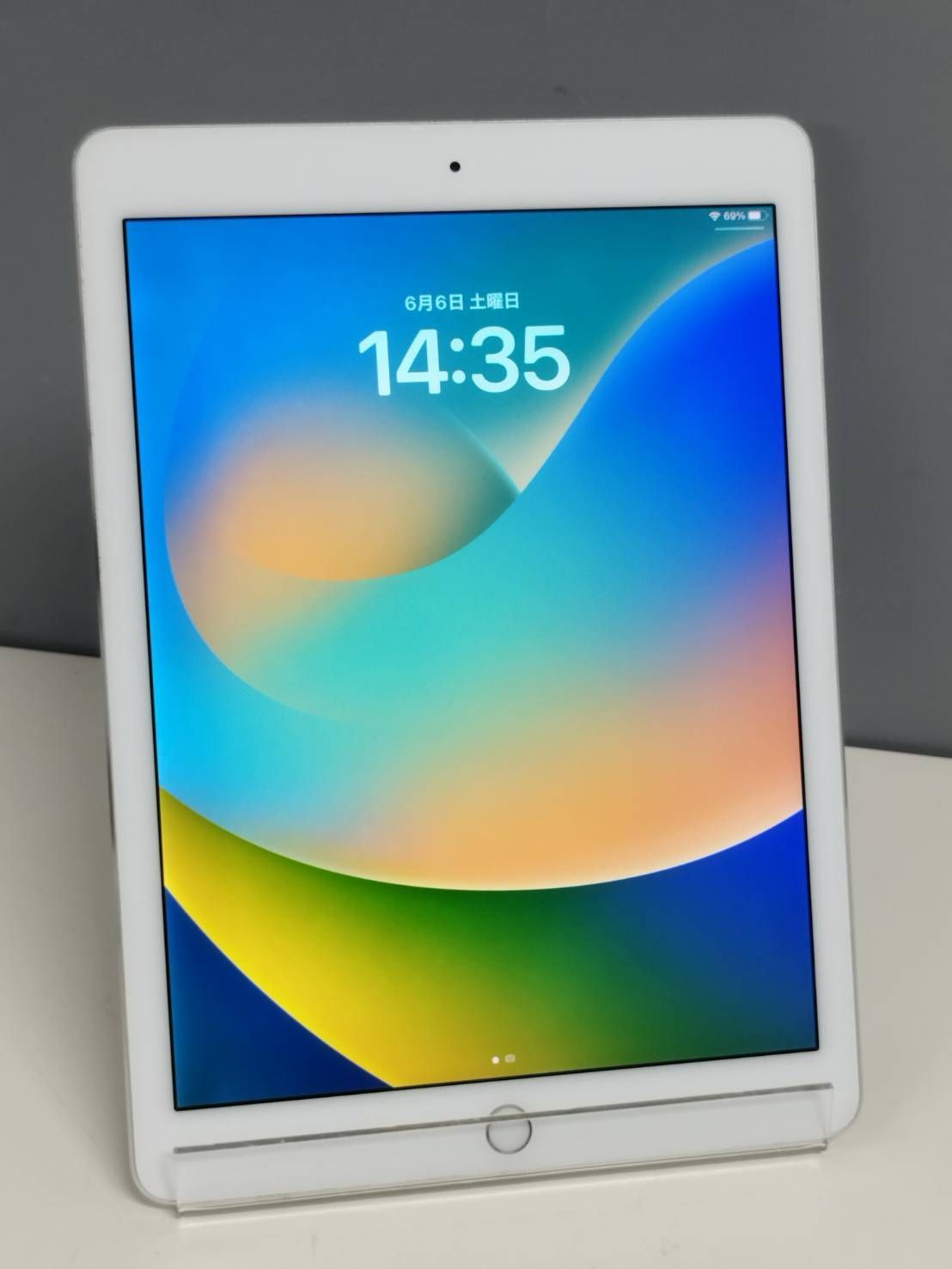 【Wi-Fiモデル】iPad Pro 9.7インチ/A1673/128GB〈MLMW2J/A〉バッテリー89％