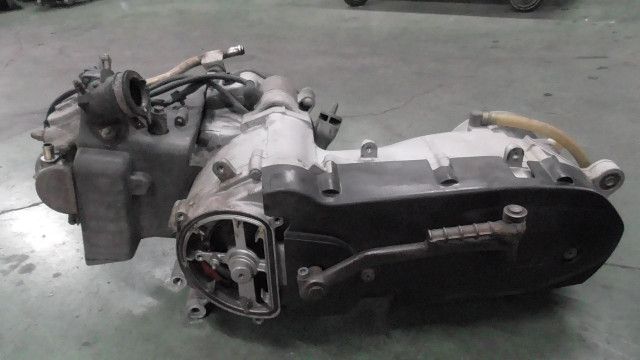 ジョグ100 RS　LPRSExxx　の　エンジン YMT:#1780546948
