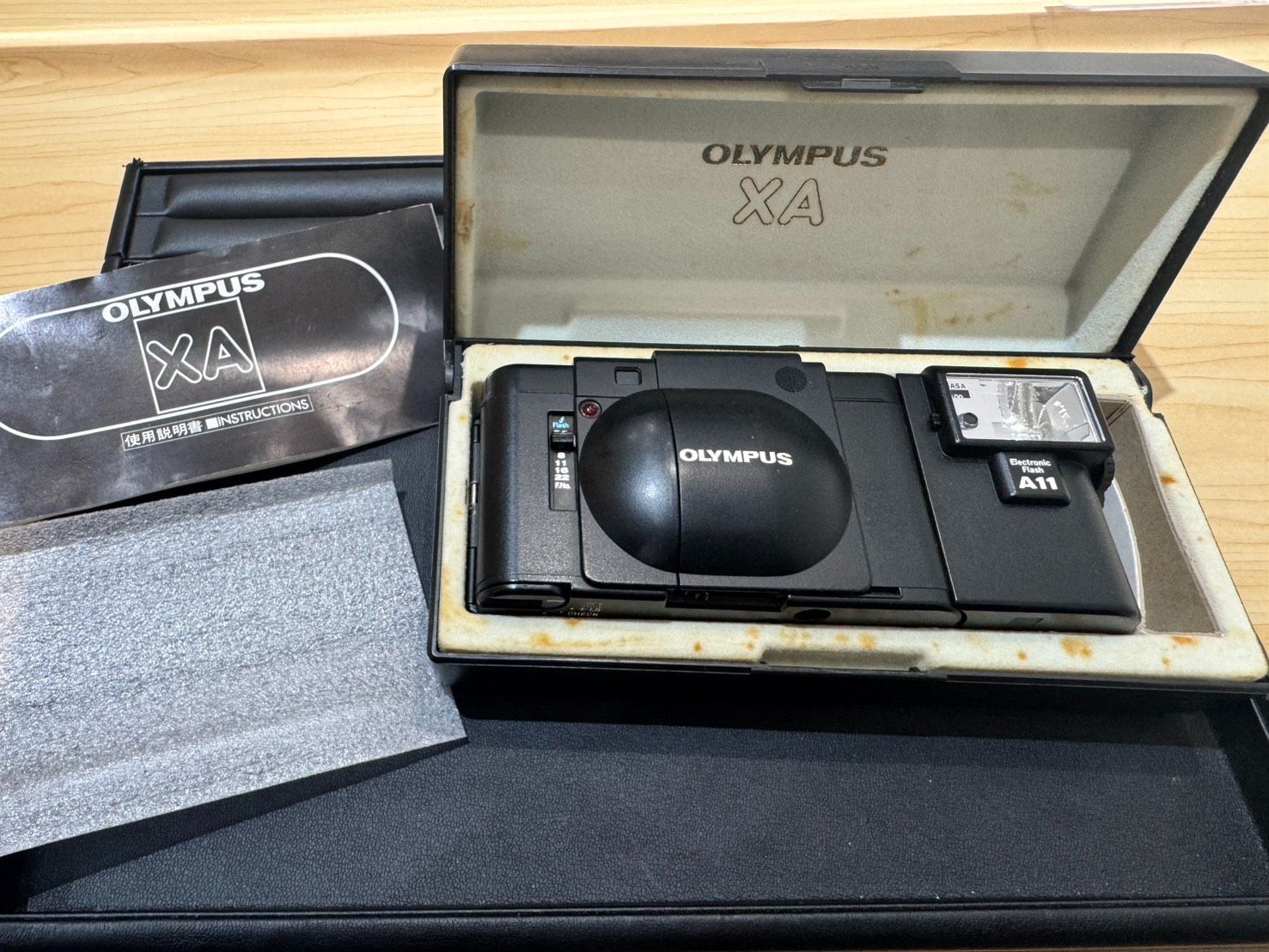 [訳あり ケース付き] オリンパス Olympus XA A11 OLYMPUS XA A11 オリンパス コンパクトフィルムカメラ 光学機器 通電