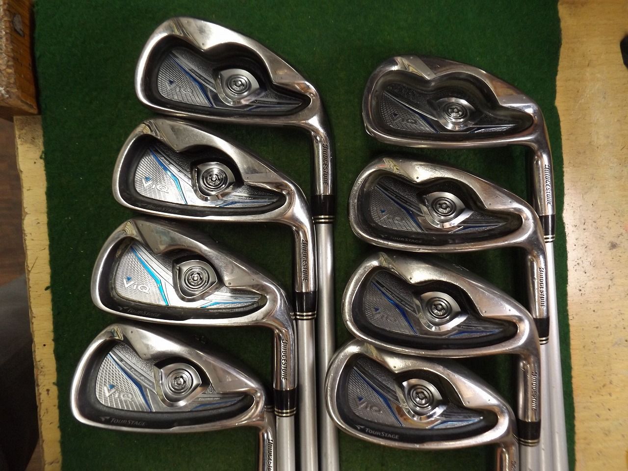 4135 TOURSTAGE ViQ 2010 #5-PW,PS,SW 純正カーボン R ブリヂストン アイアンセット .026085 14,040円
