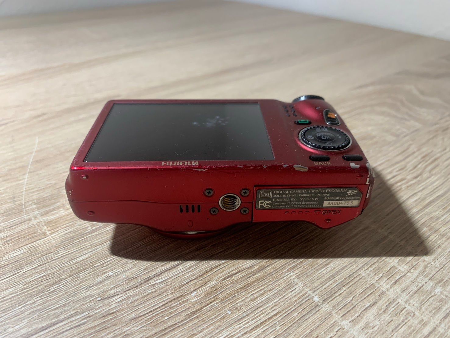 1354 FUJIFILM FINEPIX F900EXR レッド デジカメ ジャンク品【コ