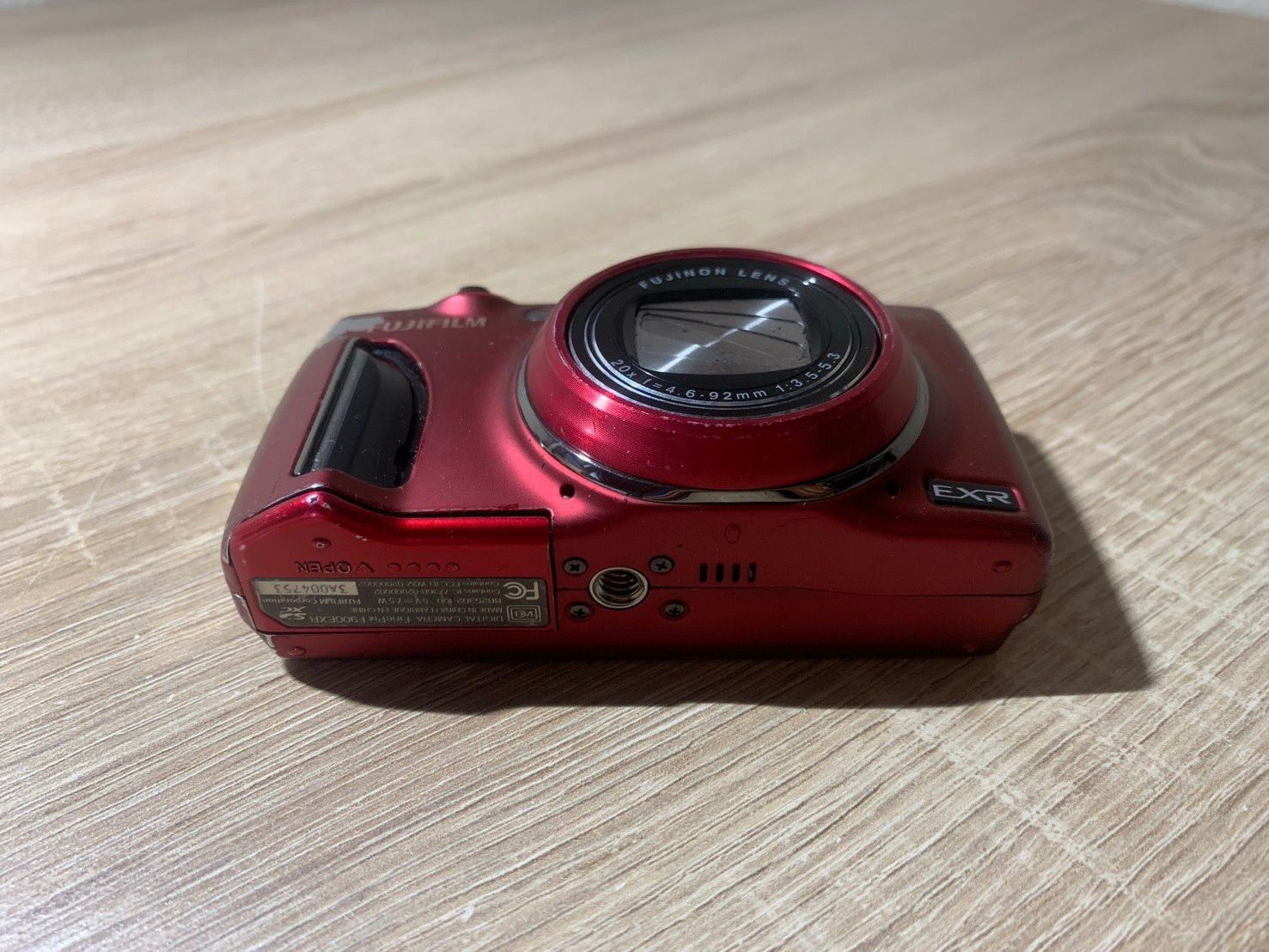 1354 FUJIFILM FINEPIX F900EXR レッド デジカメ ジャンク品【コ