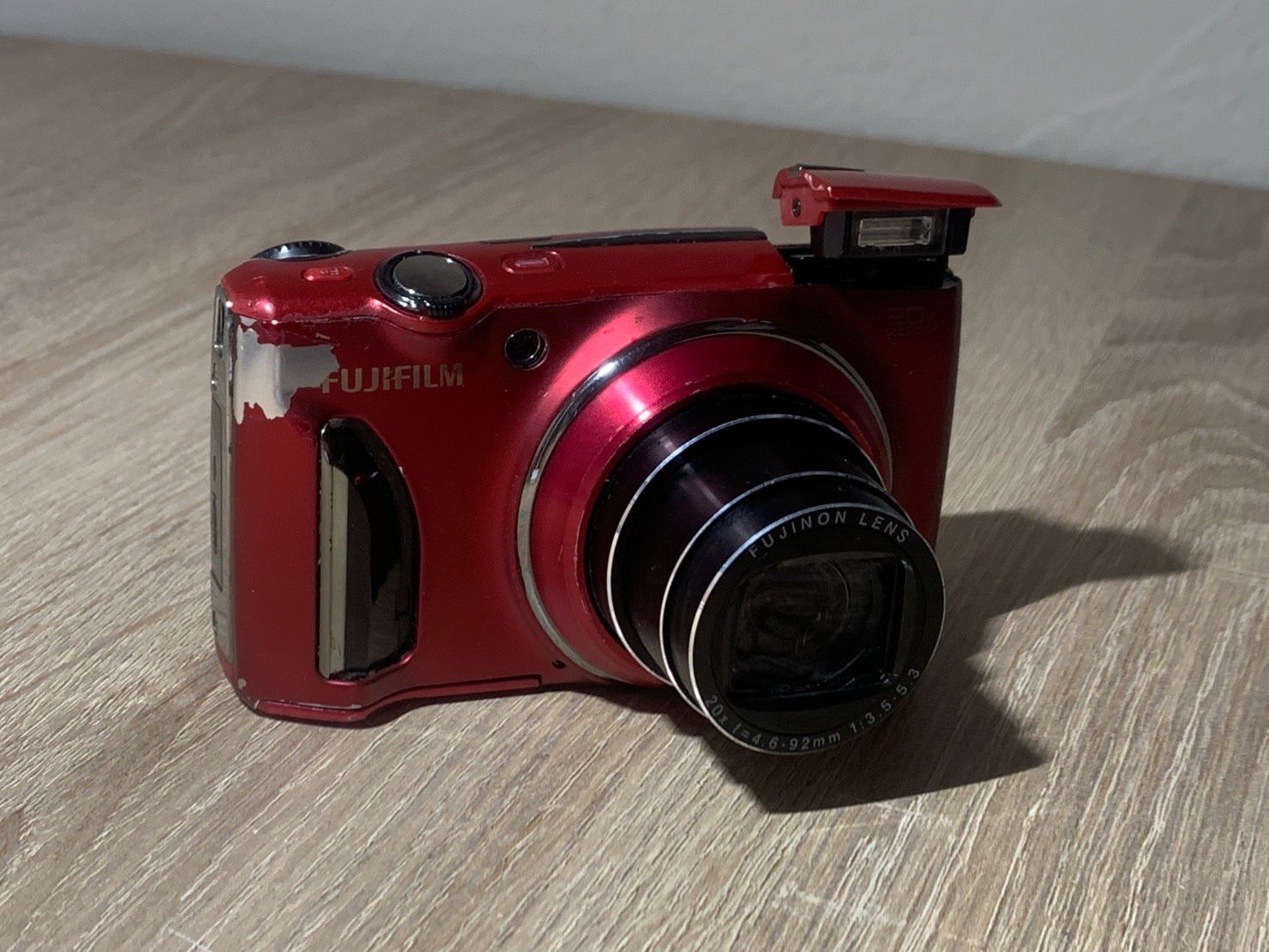 1354 FUJIFILM FINEPIX F900EXR レッド デジカメ ジャンク品【コ