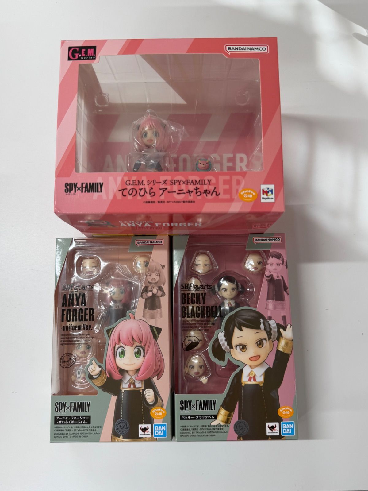 【欠品有り・中古品】S.H.Figuarts SPY×FAMILY アーニャ・フォージャー 制服ver. ベッキー・ブラックベル G.E.M SPY×FAMILY てのひらアーニャちゃん アーニャ フィギュア 3点セット