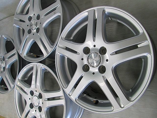 ダンロップ■DUFACT　DF5■15インチ 4穴-100■装着車種シャトル フィット フリード