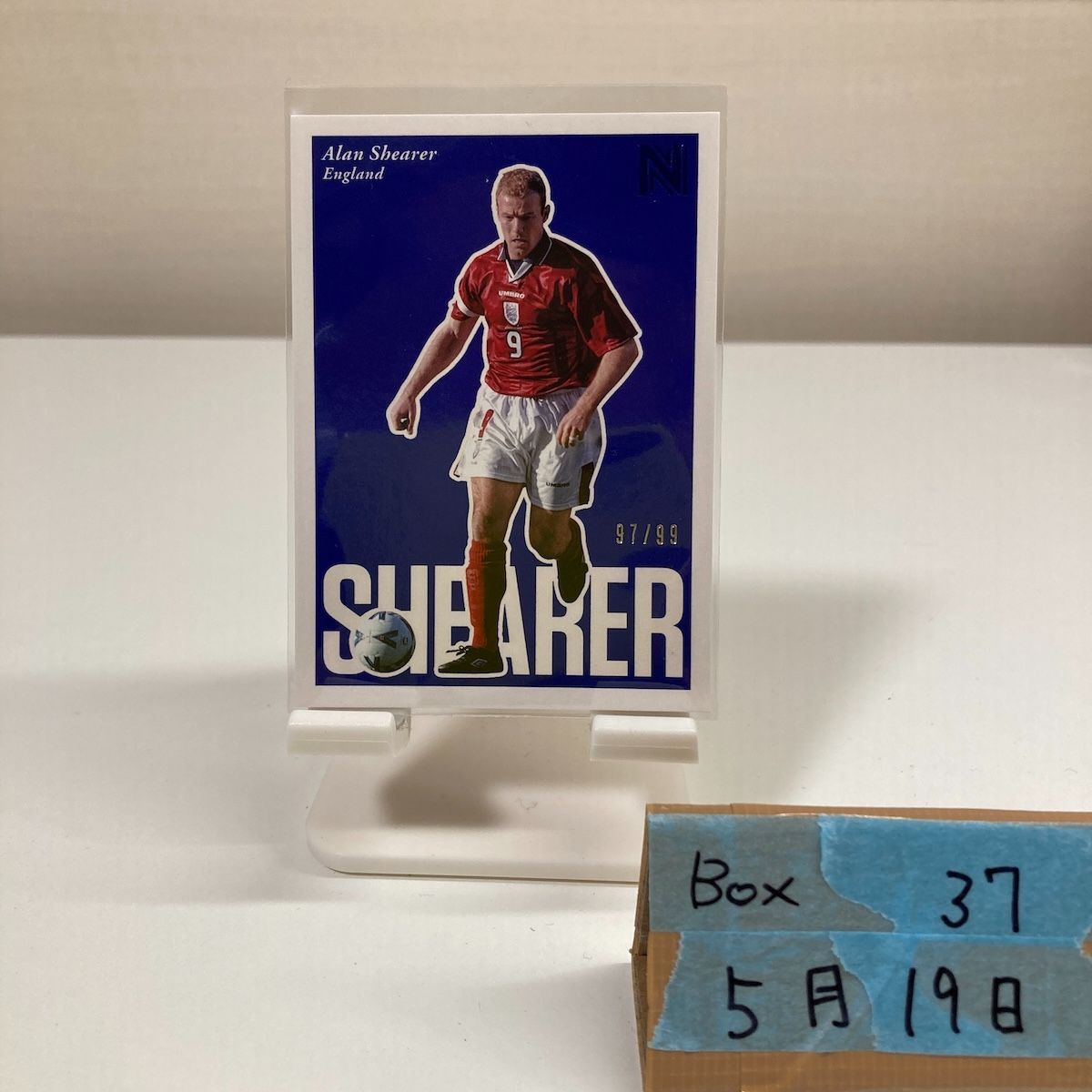 2017 Panini Nobility Alan Shearer 97/99 England National Team Blue Parallel カード