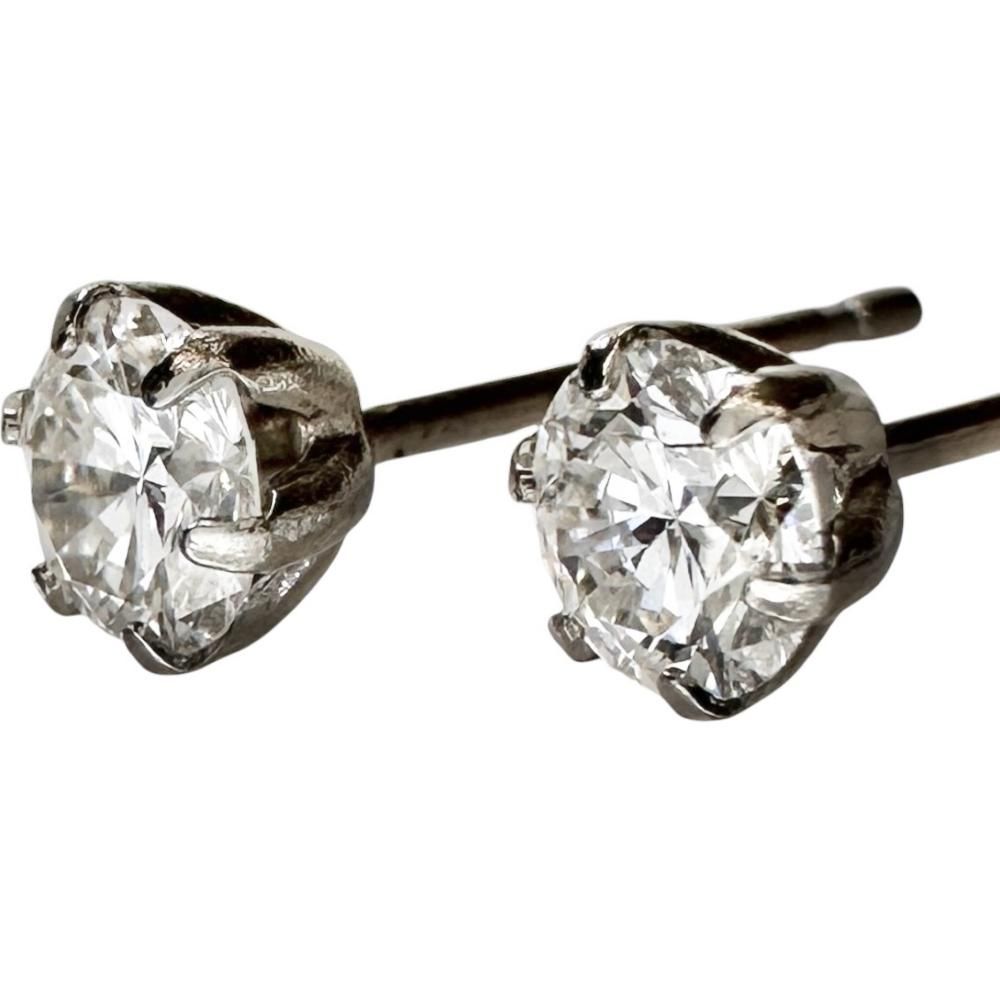 ダイヤモンド(D-VVS2-VG) 0.165ct ダイヤモンド(F-VVS2-VG) 0.165ct ピアス Pt900プラチナ 0.5g レディース 【中古】【真子質店】【NN】