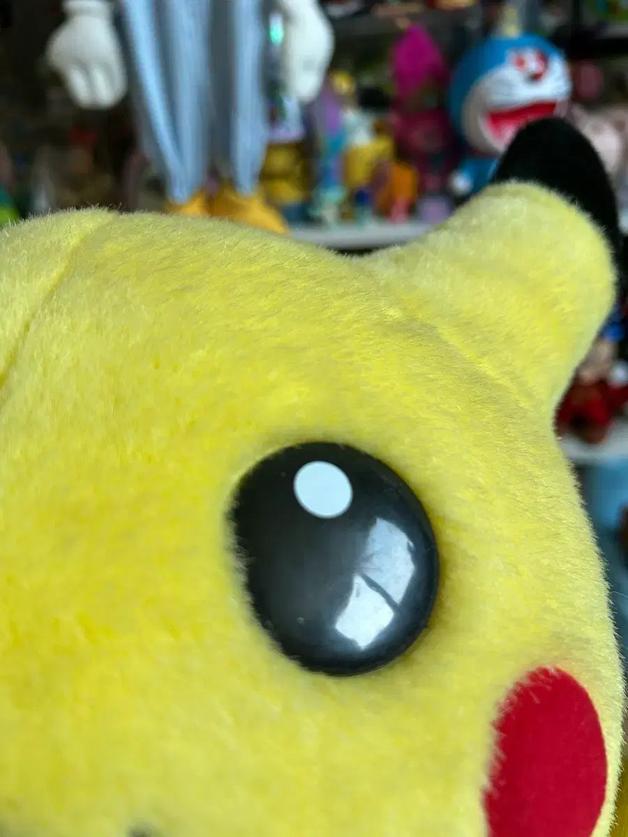 ポケットモンスター ピカチュウ ぬいぐるみ 古典 チュウカチュウ CHUU WORLD ポケットモンスター ピカチュウ ぬいぐるみ 古典 チュウカチュウ CHUU WORLD