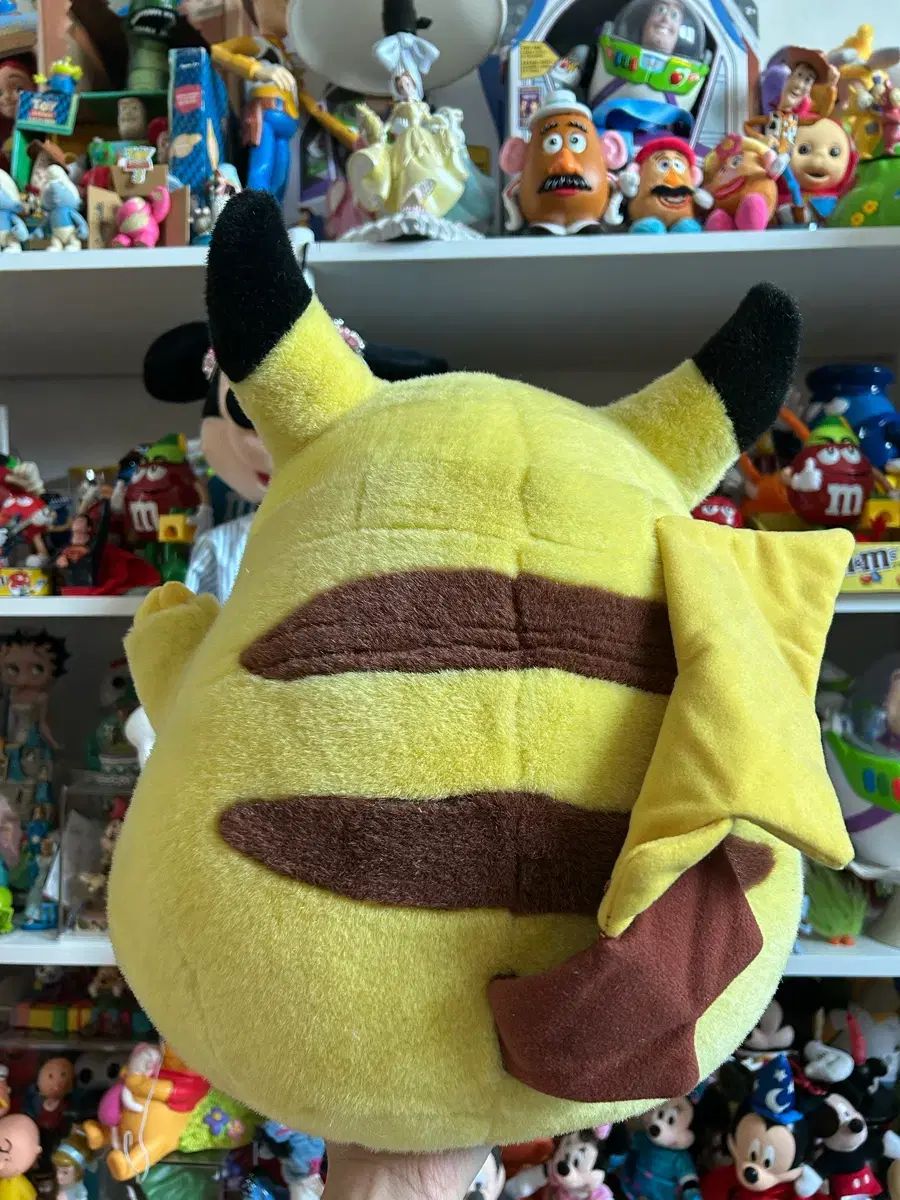 ポケットモンスター ピカチュウ ぬいぐるみ 古典 チュウカチュウ CHUU WORLD ポケットモンスター ピカチュウ ぬいぐるみ 古典 チュウカチュウ CHUU WORLD
