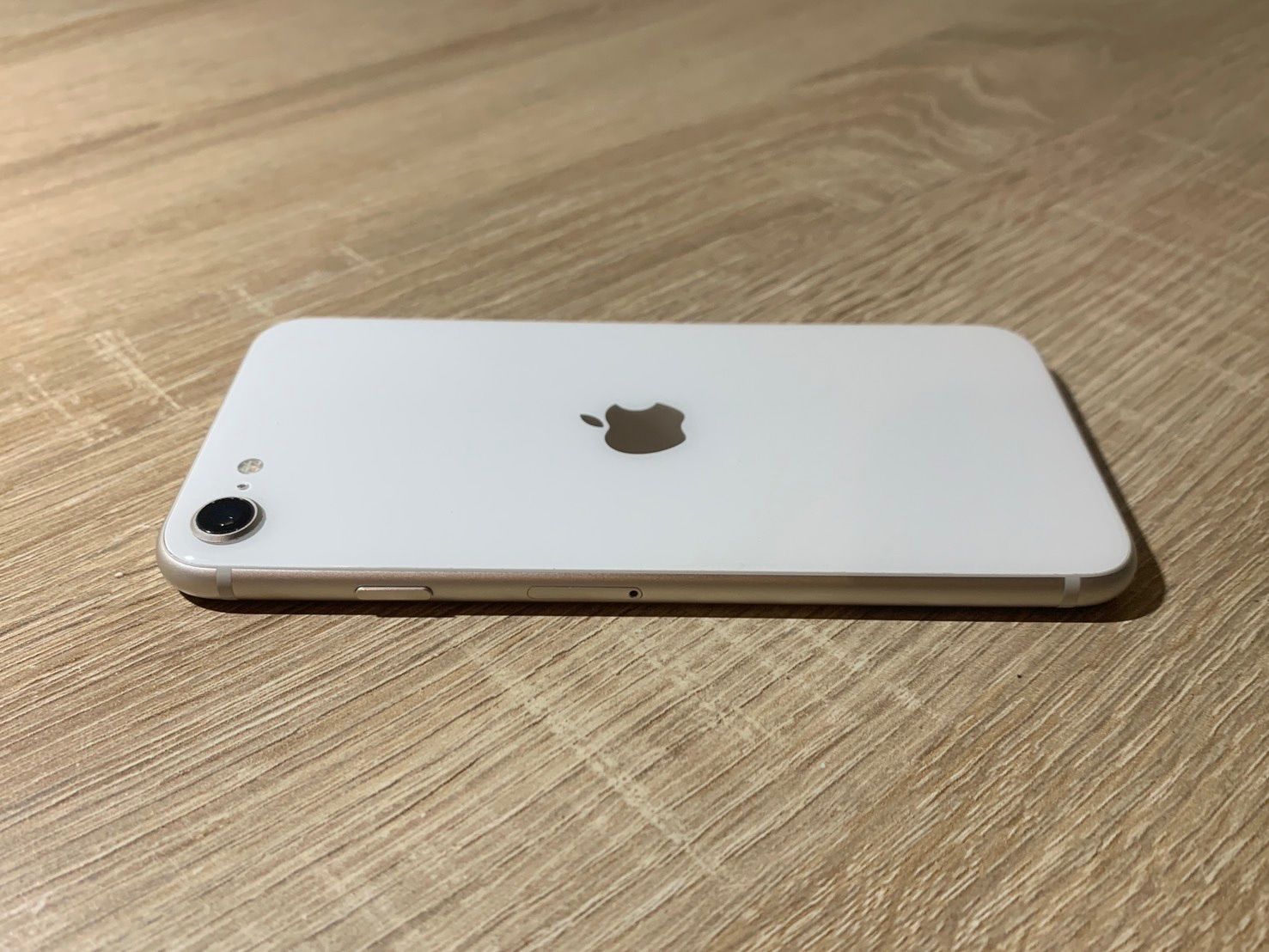 iPhone SE 3 128GB スターライト ジャンク品 - メルカリ