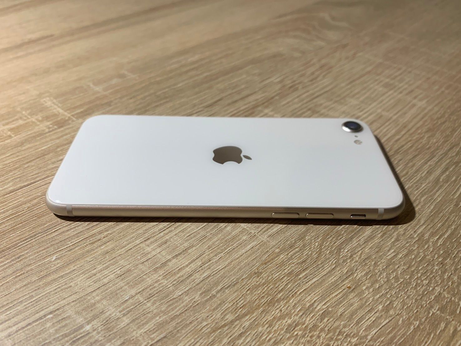 iPhone SE 3 128GB スターライト ジャンク品 - メルカリ
