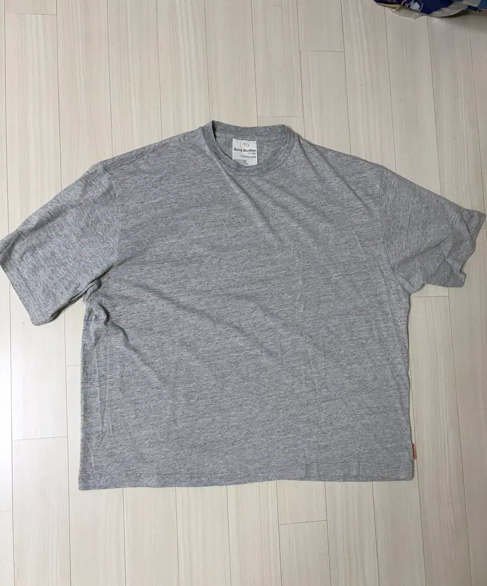 Acne Studios 半袖Tシャツ グレー アクネ 半袖 Mサイズ