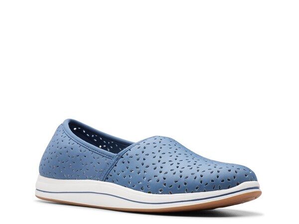 クラークス レディース シューズ スリッポン・ローファー Clarks Cloudsteppers Breeze Emily SlipOn Navy ネイビー