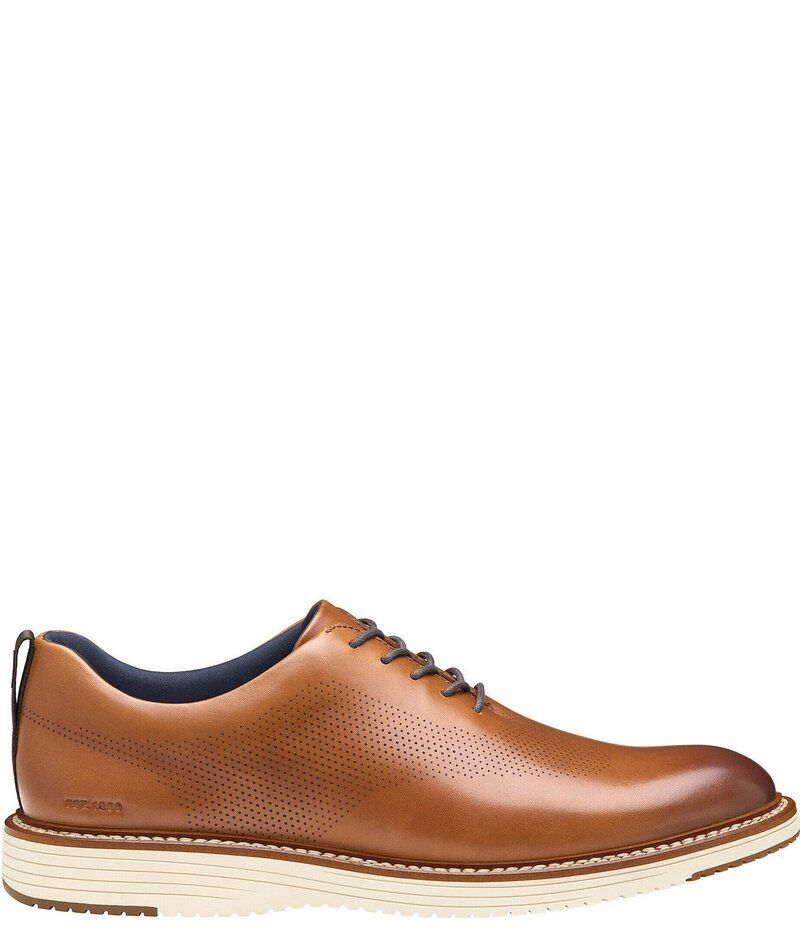 ジョンストンアンドマーフィー メンズ シューズ ドレスシューズ オックスフォード レザー Johnston Murphy Mens Upton OnePiece Perforated Leather Plain Toe Oxfords Tan タン