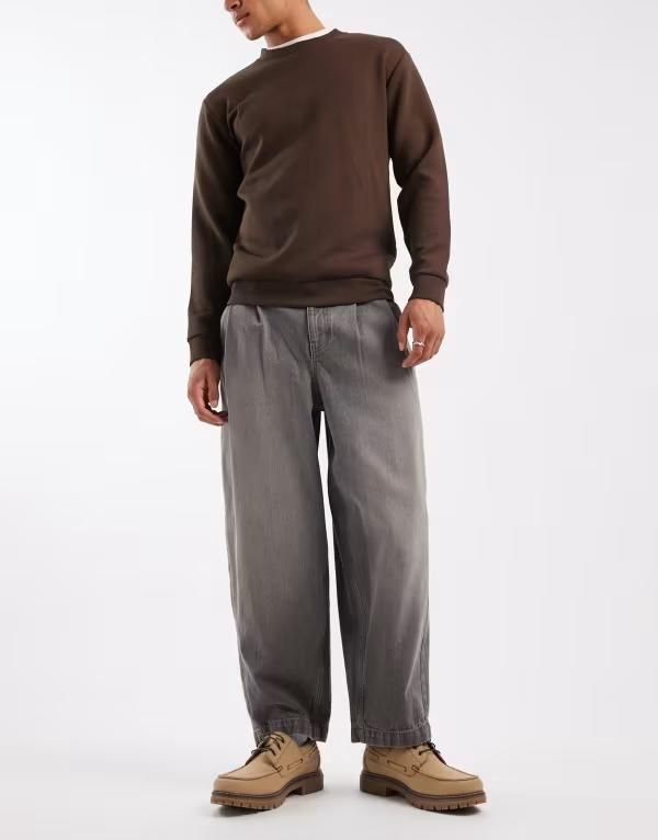 エイソス メンズ ボトムス デニムパンツ テーパードフィット ジーンズ ASOS DESIGN oversized tapered fit jeans in washed gray グレー