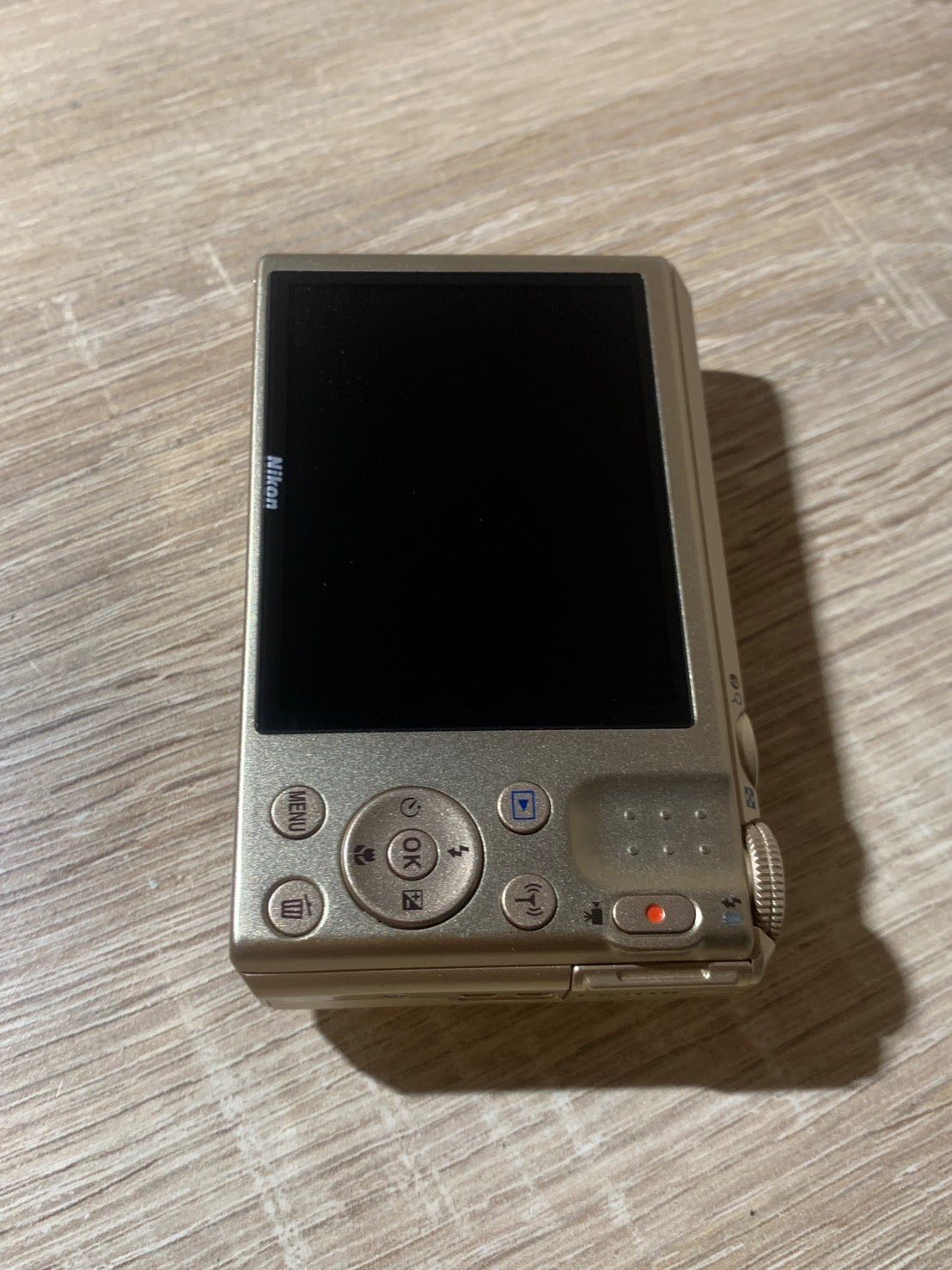 1367 Nikon COOLPIX S7000 ゴールド デジカメ ジャンク品【コ】 - メルカリ