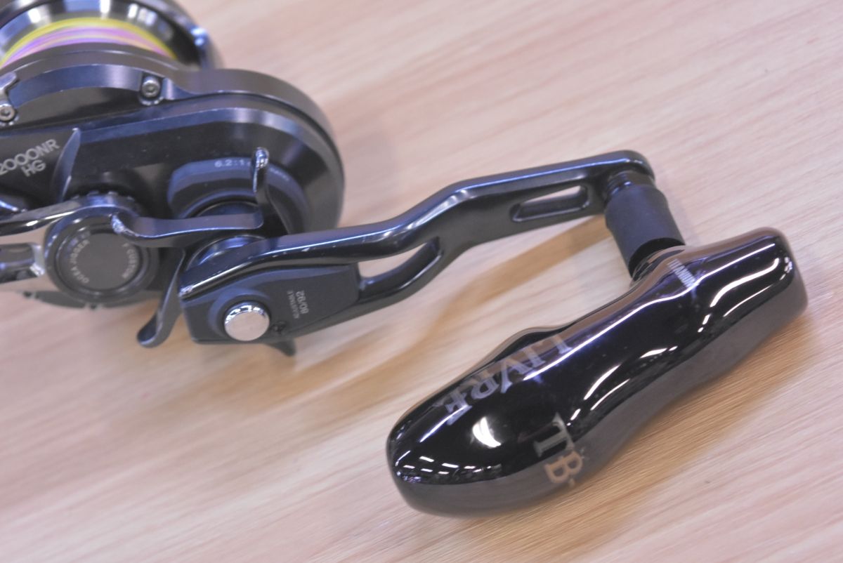 シマノ 19 オシアジガー Fカスタム 2000NRHG 右 SHIMANO OCEA JIGGER