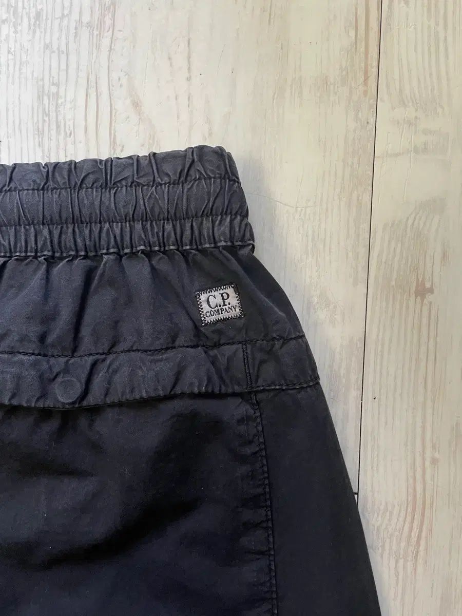 C.P. COMPANY シーピーカンパニー ゴーグル カーゴ ジョガー パンツ ネイビー 31