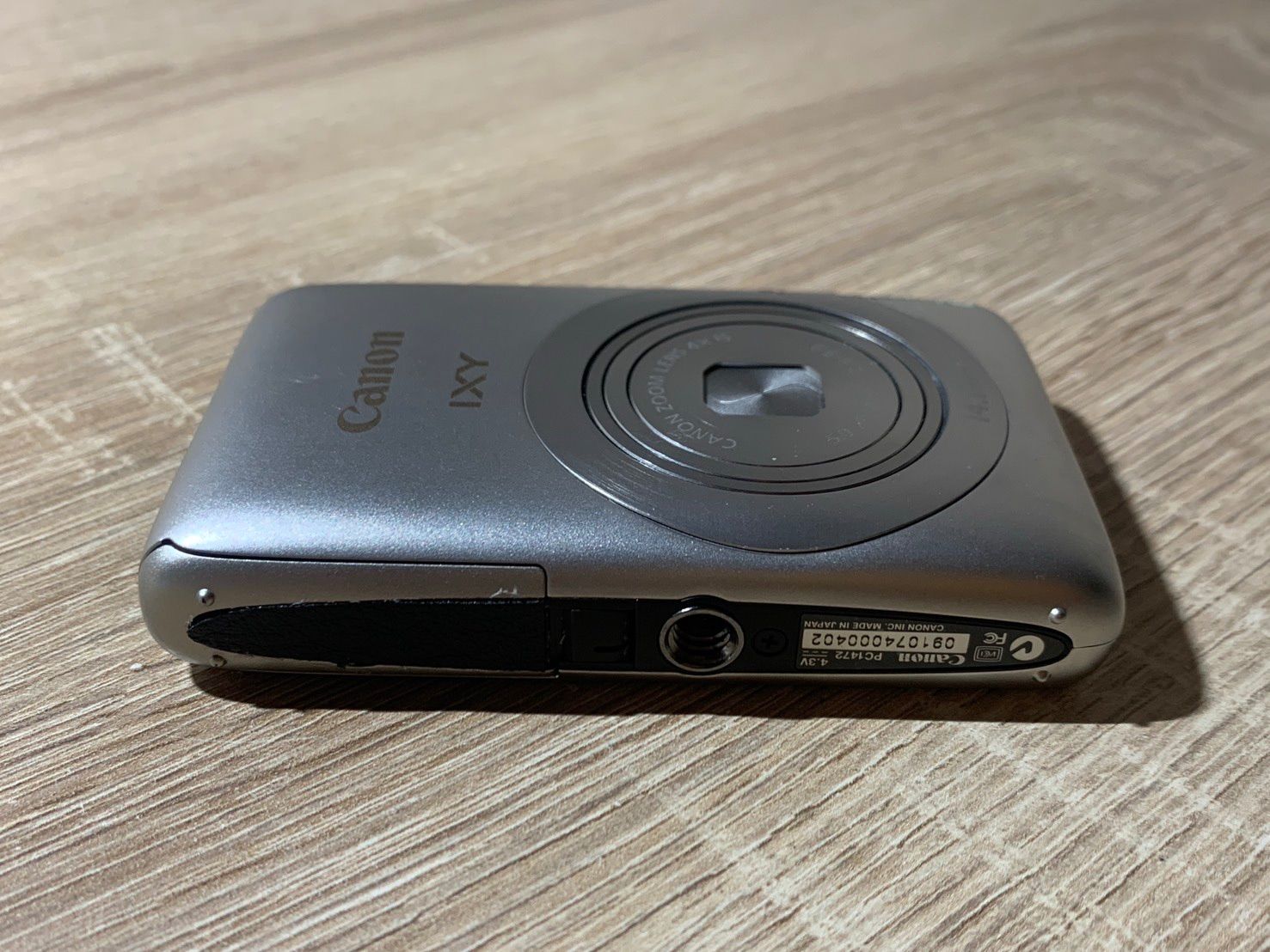 1380 Canon IXY 400F シルバー デジカメ 動作確認済み 美品【ネ