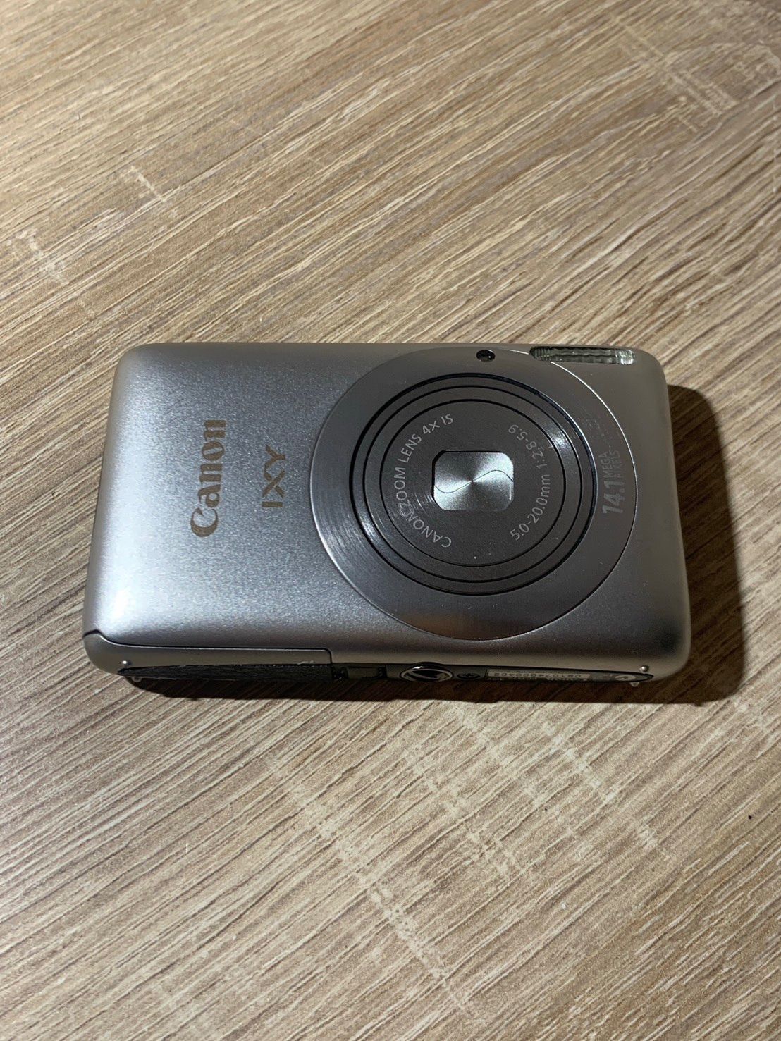 1380 Canon IXY 400F シルバー デジカメ 動作確認済み 美品【ネ