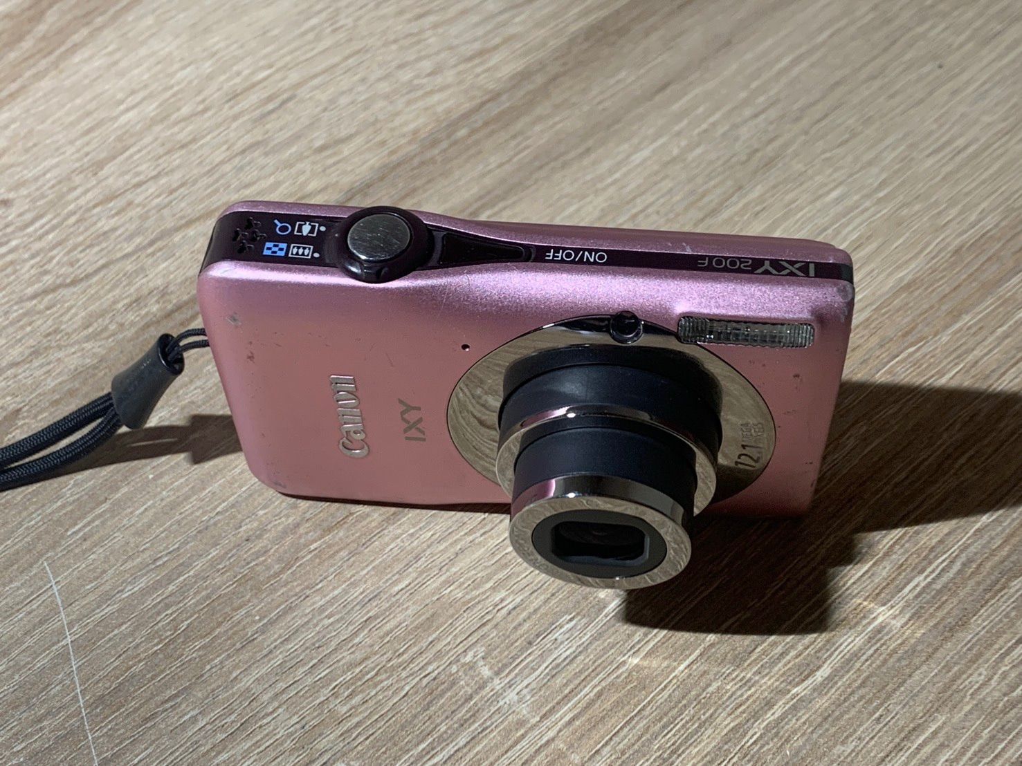 1406 Canon IXY 200F ピンク デジカメ ジャンク品【ネ】 - メルカリ
