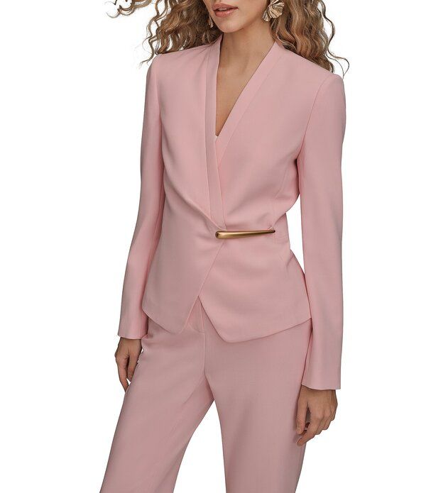 ダナキャラン レディース アウター コート Vネックレープ ジャケット Donna Karan Coordinating Crepe Surplice VNeck Long Sleeve Gold Hardware Wrap Jacket Pink Sand
